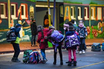 Scuola, Cnr: “Non è luogo contagio, breve rinvio inutile”