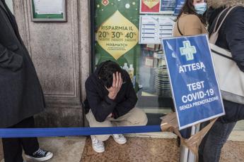 Covid, “Italia tra 5 Paesi del mondo con più contagi in 7 giorni”