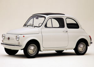 Fiat 500, le origini e lo sviluppo  di un mito su quattro ruote