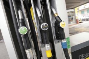 Carburanti, nuovi rincari dopo lo stop allo sconto sulle accise