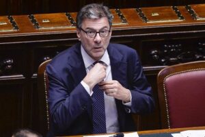 Conti pubblici, Governo incassa sì su clausola Ue. Lega ottiene modifica a risoluzione