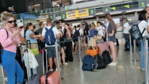 Etna, stop restrizioni su aeroporto Catania. Ripresa attività di volo