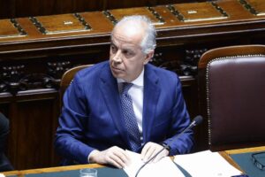 Migranti, Piantedosi: in 4 anni impedito rientro di 80mila “Dublinanti”
