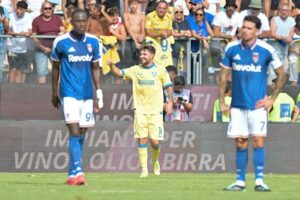 Calcio, Frosinone-Como 2-0: Calò e Kvernadze affondano Fabregas