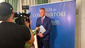 Difesa, Macrì (Leonardo): “Rafforzare l’autonomia europea”