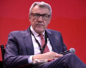 Cortei, Landini: chi va in piazza per fare casino danneggia diritto manifestare